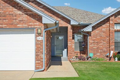 909 Northridge Rd, Moore, OK 73160 - photo 5