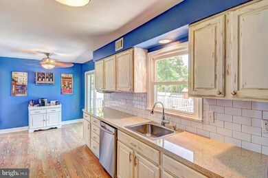 11805 Rivershore Dr, Dunkirk, MD 20754 - photo 3