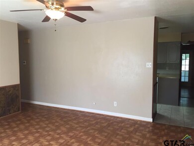 3801 3801 Driftwood Ln, Tyler, TX 75701 - photo 3