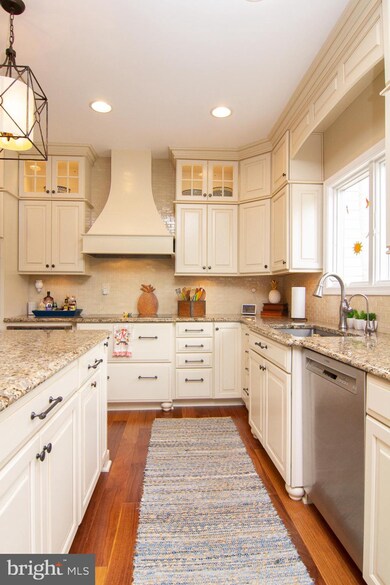 725 Breezy Lake Way, Sykesville, MD 21784 - photo 7