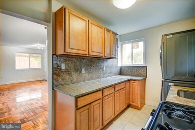 221 44th St NE, Washington, DC 20019 - photo 5