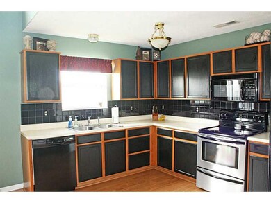 756 Scotch Pine Dr, Greenwood, IN 46143 - photo 5