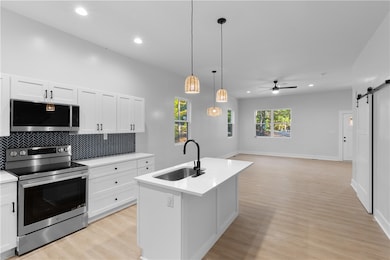 106 Summersweet Ln, Seneca, SC 29672 - photo 3