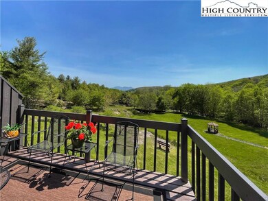 Rear deck to enjoy the views, cool summer breezes