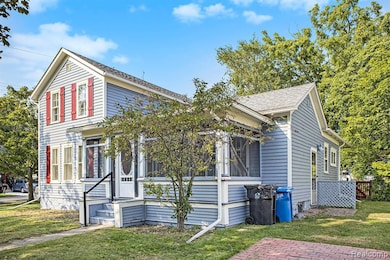 Great curb appeal from all sides.