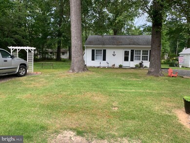 318 Piney Forest Dr, Colonial Beach, VA 22443 - photo 2