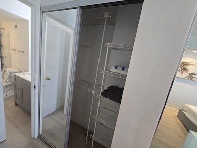 The Decoplage unit 1227, Miami Beach, FL 33139 - photo 7