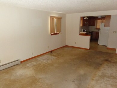 41 Pomeroy St, Easthampton, MA 01027 - photo 4