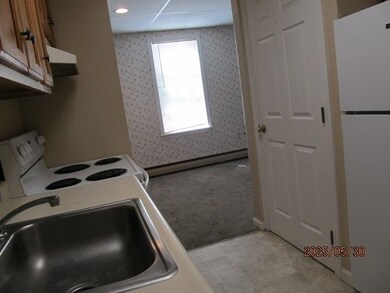 42 Olcott Ln unit A, Charlestown, NH 03603 - photo 6