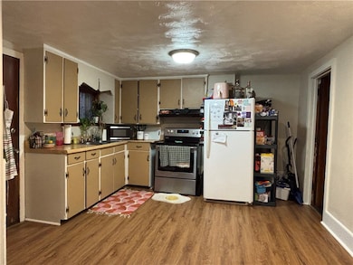 302-304 N Broad St, Ridgway, PA 15853 - photo 6