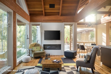 Sitting Area off Kitchen