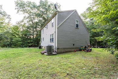 173 Berry Corner Rd, Charlton, MA 01507 - photo 2