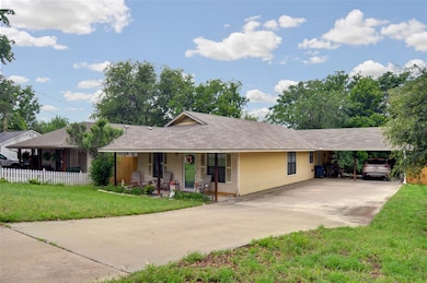 903 Liberty St, Weatherford, TX 76086 - photo 4