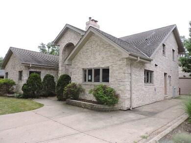 2427 Covert Rd, Glenview, IL 60025 - photo 2