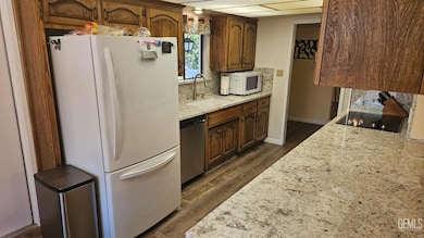 2608 Cheshire Dr, Bakersfield, CA 93309 - photo 2