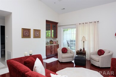 4525 N Tallgrass Ln, Peoria, IL 61615 - photo 3