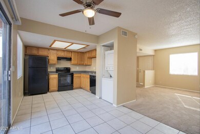 2847 N 46th Ave unit 17, Phoenix, AZ 85035 - photo 2