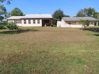 519 S E1000th, Wilburton, OK 74578 - photo 2