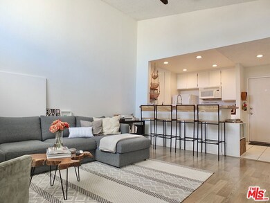 826 Coriander Dr unit C, Torrance, CA 90502 - photo 2