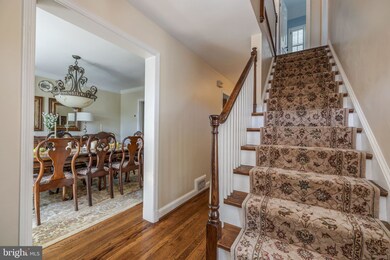 8503 Longfellow Place, Chevy Chase, MD 20815 - photo 6