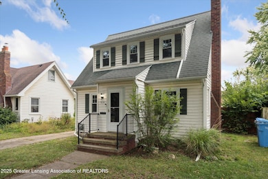 910 Durant St, Lansing, MI 48915 - photo 4