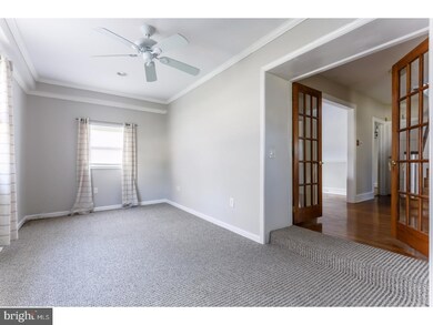 519 E Manoa Rd, Havertown, PA 19083 - photo 4