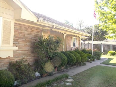 6004 N Vermont Ave, Oklahoma City, OK 73112 - photo 2