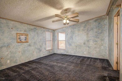 6 LARGE MASTER WITH MASTER BATH