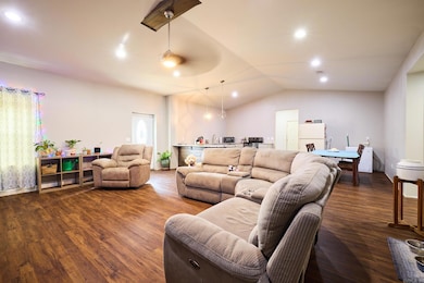 16175 E Miller Sardis Rd, Bauxite, AR 72011 - photo 3