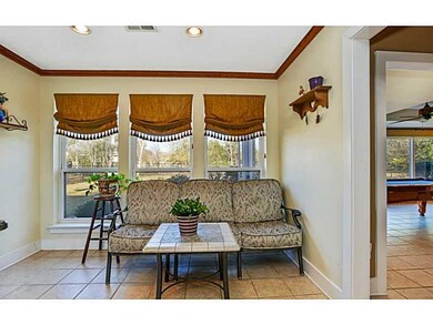 Image. Breakfast Room