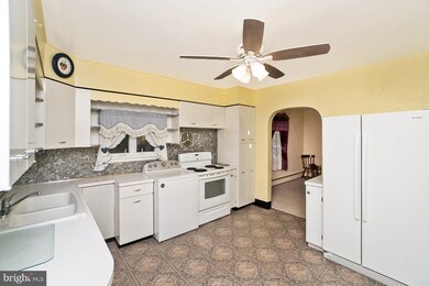 2627 Welshtown Rd, Slatington, PA 18080 - photo 6