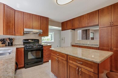 425 Dwight Rd, Middletown, NJ 07748 - photo 4