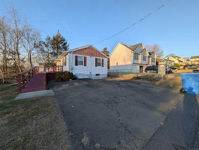 11 Manton St, Shelton, CT 06484 - photo 4