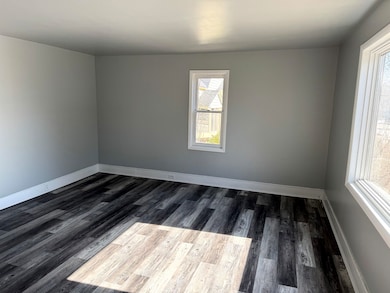 201 E Carpenter St, Midland, MI 48640 - photo 2