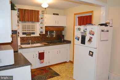 155 W Duck St, Front Royal, VA 22630 - photo 5