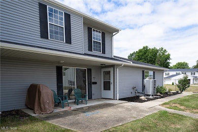 6883 Colonial Dr unit B, Mentor, OH 44060 - photo 7