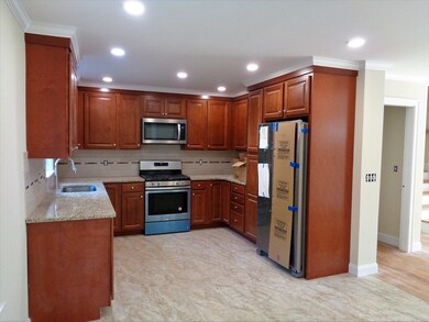 9 Church Rd unit 2, Newton, MA 02458 - photo 2