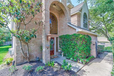 8003 Oakwood Bend Dr, Houston, TX 77040 - photo 3