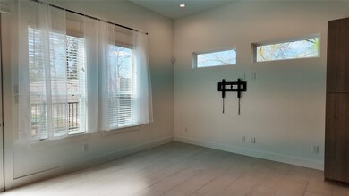 562 Janisch Rd, Houston, TX 77018 - photo 7