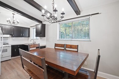 Eat in kitchen
