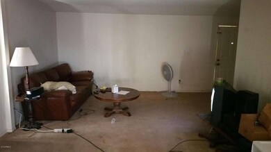 505 N Cleveland Family Room 3