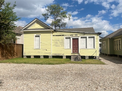 2005 Fulton St, Houston, TX 77009 - photo 3