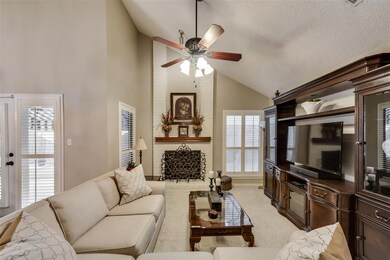 1605 Autumn Chase Square, Bedford, TX 76022 - photo 3