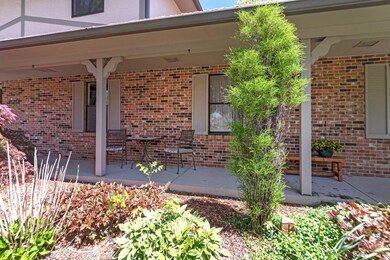 001_Club View Dr_101 (5 of 51).jpg-SMALL