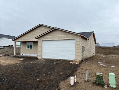 307 N Newark Ave, East Wenatchee, WA 98802 - photo 4