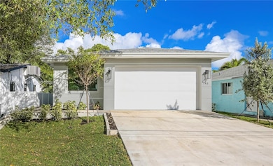 745 NE 36th St, Oakland Park, FL 33334 - photo 2