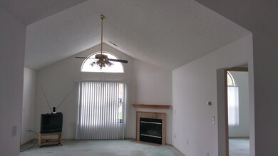 73 Potters Shed Dr unit 573, Reynoldsburg, OH 43068 - photo 2