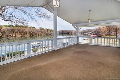 River/Sunset View Covered Deck