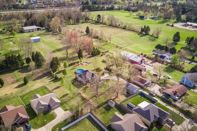 5914 E Manslick Rd, Louisville, KY 40219 - photo 3