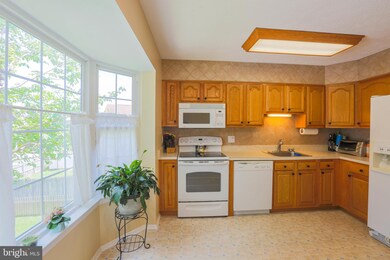 3 Powhurst Ct, Nottingham, MD 21236 - photo 4